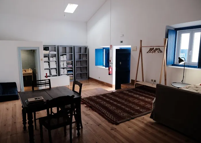 Azoia 10 - Hostel & Casas De Campo